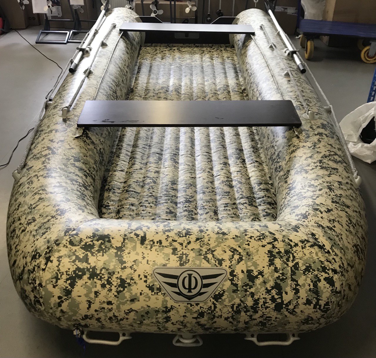 Катамаран Флагман 380K пиксель