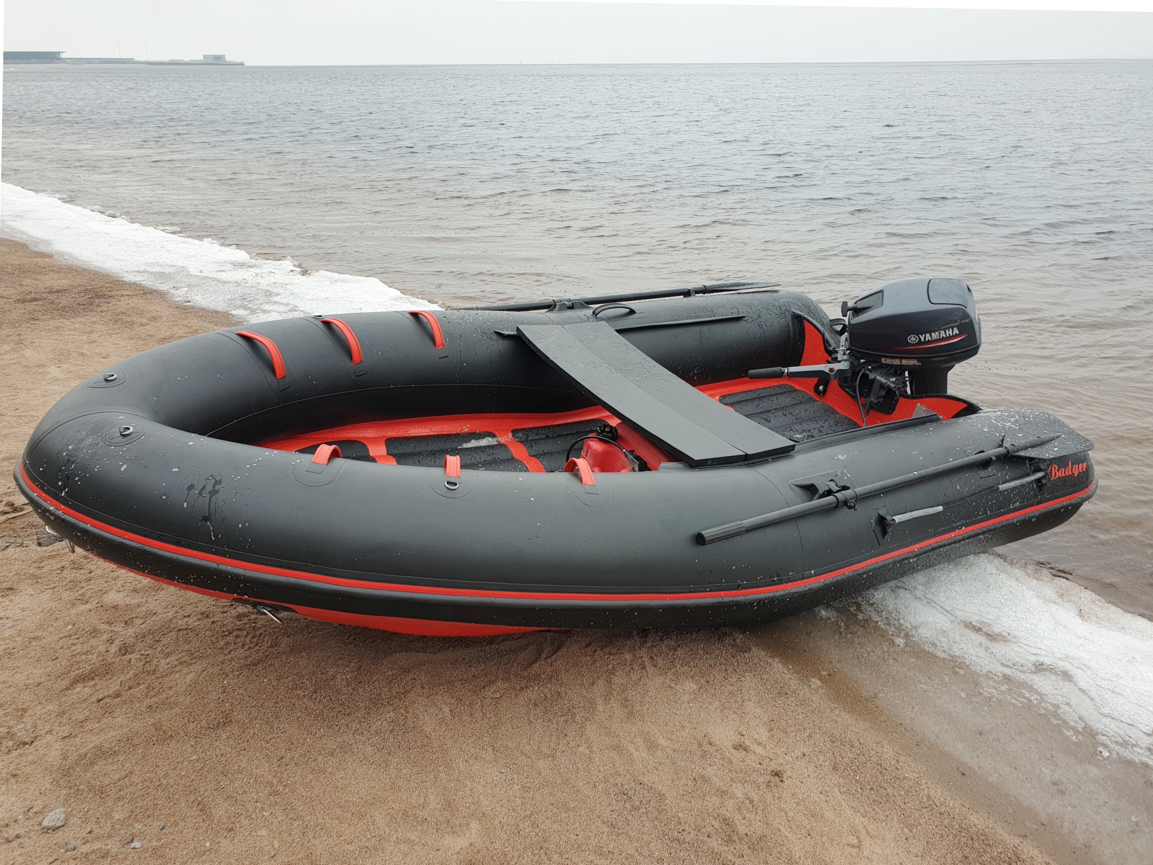 Лодка Badger Air Line 360